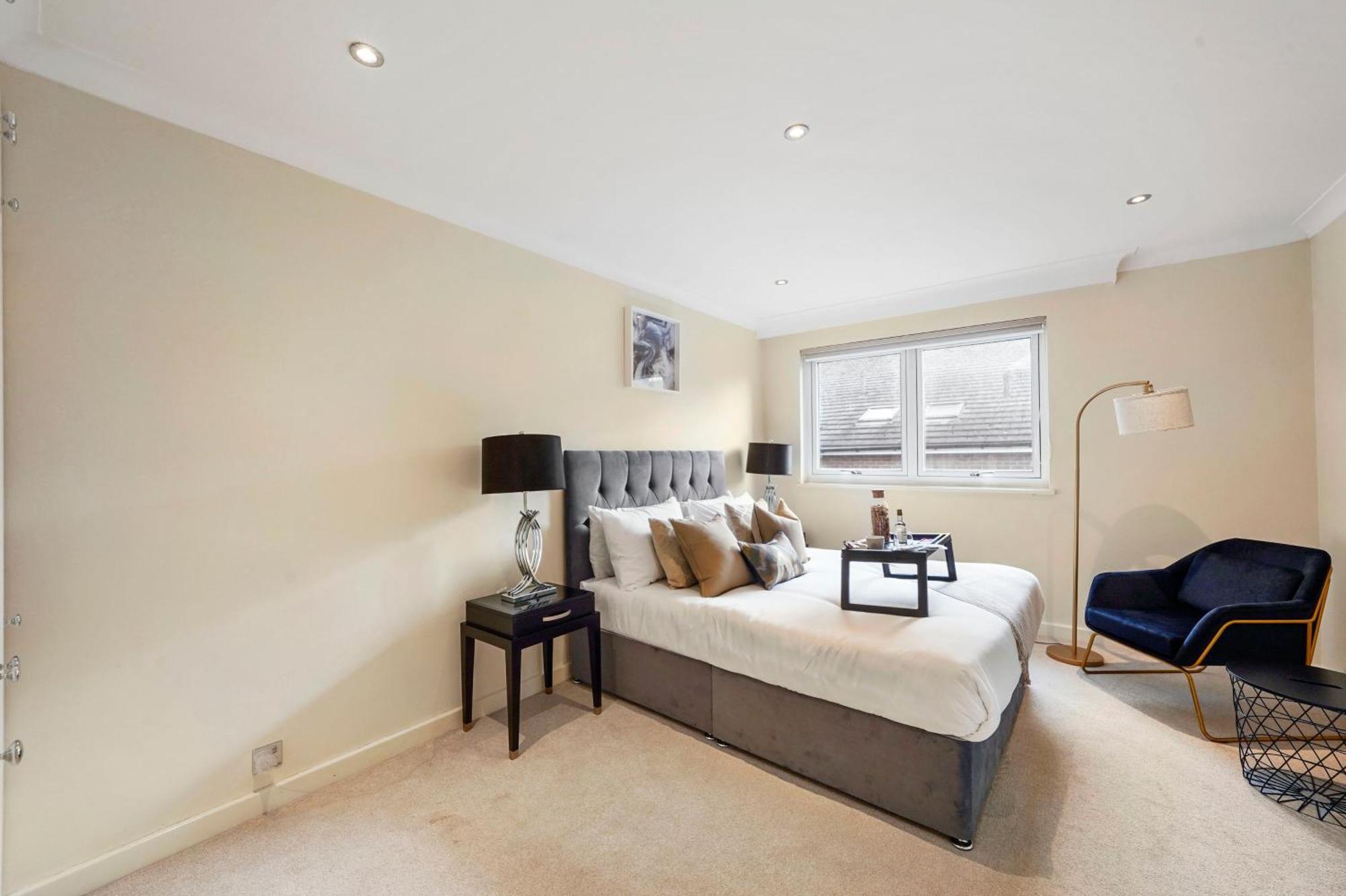 Mews House London With Private Patio & Parking Villa Eksteriør billede